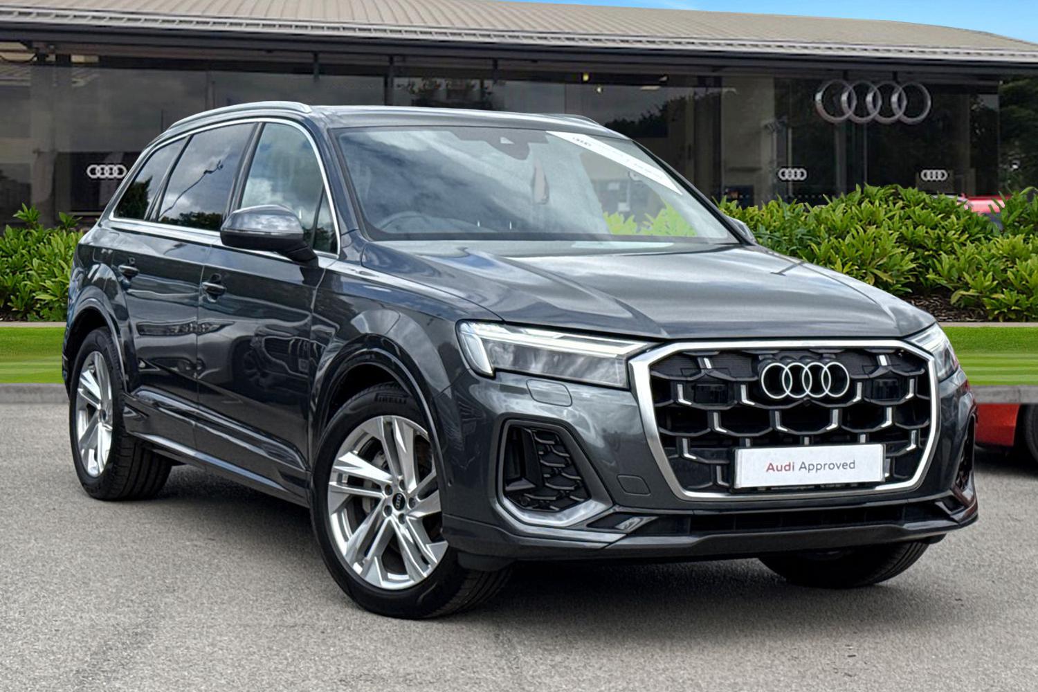 Main listing image - Audi Q7