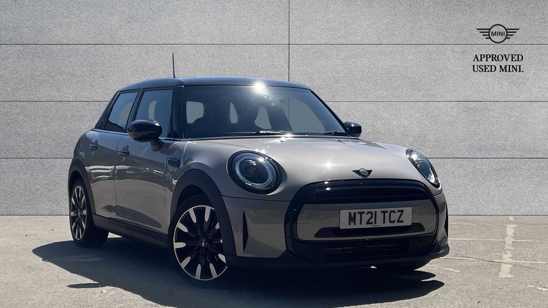 Main listing image - MINI Hatchback 5dr