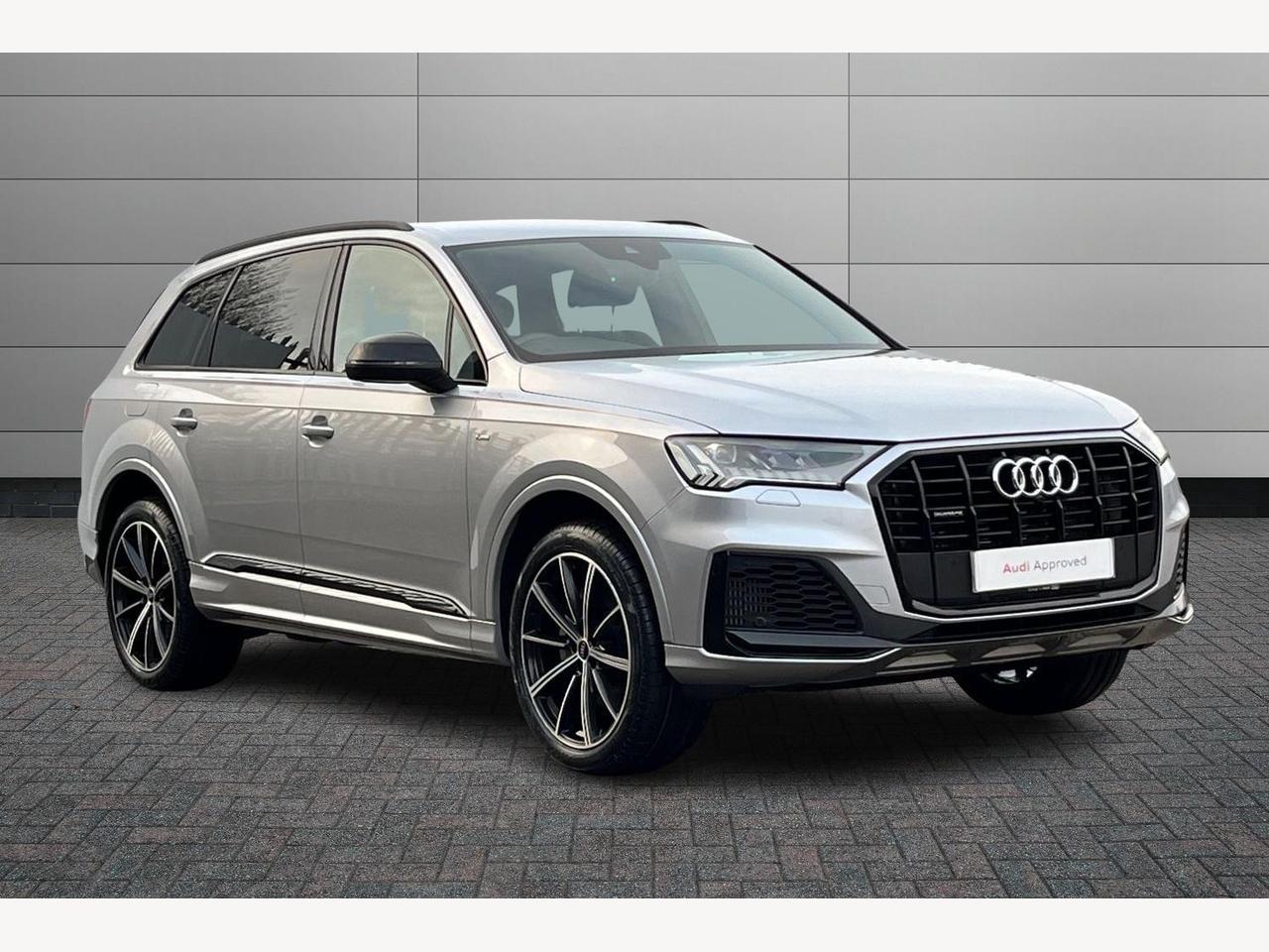 Main listing image - Audi Q7