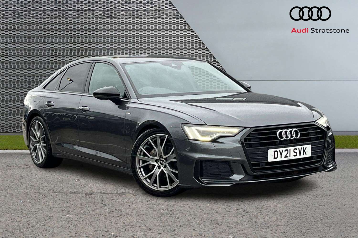 Main listing image - Audi A6