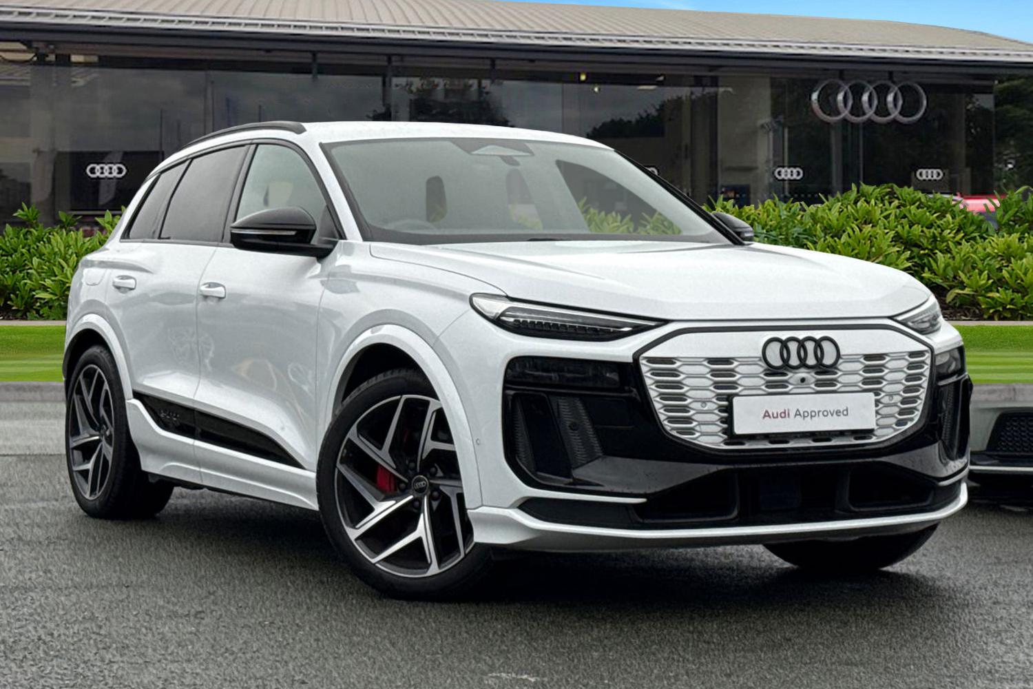 Main listing image - Audi Q6 e-tron