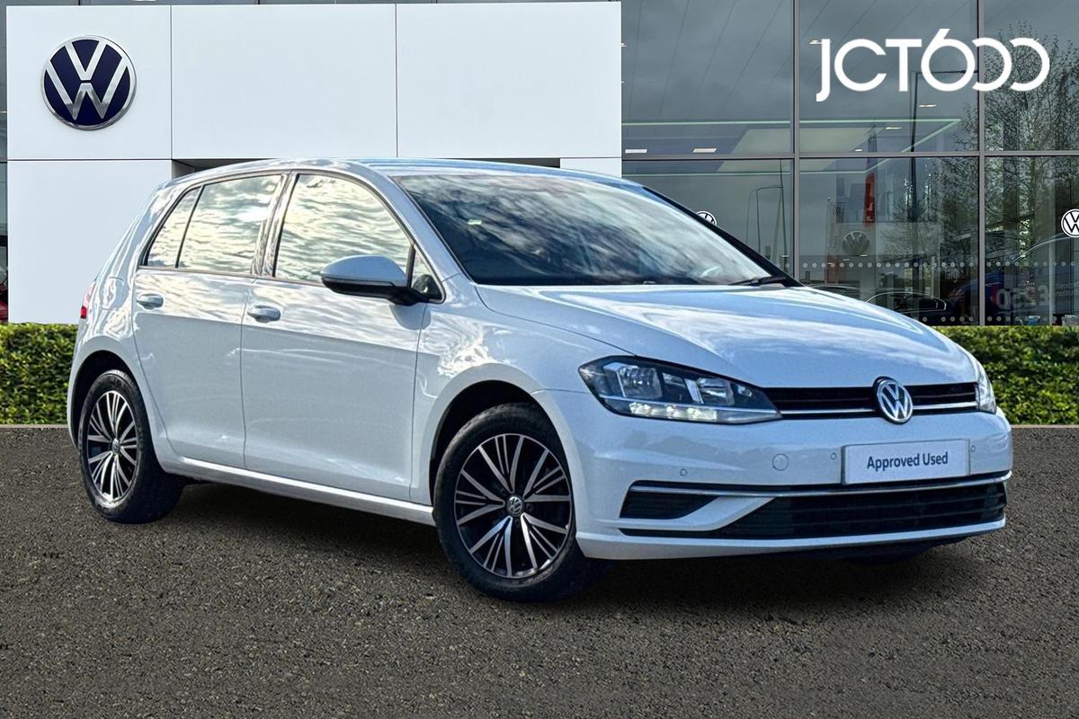 Main listing image - Volkswagen Golf