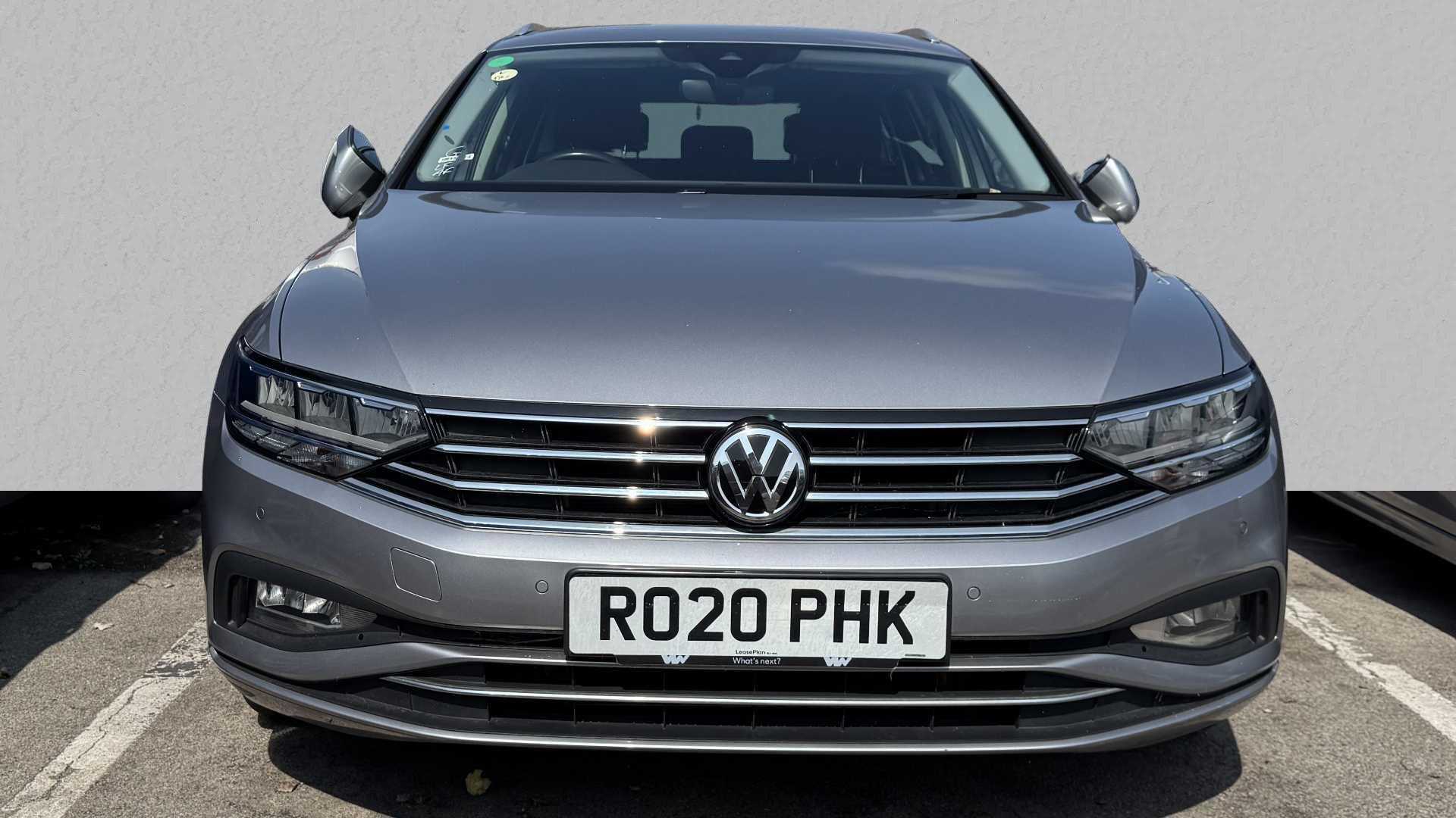 Main listing image - Volkswagen Passat Estate