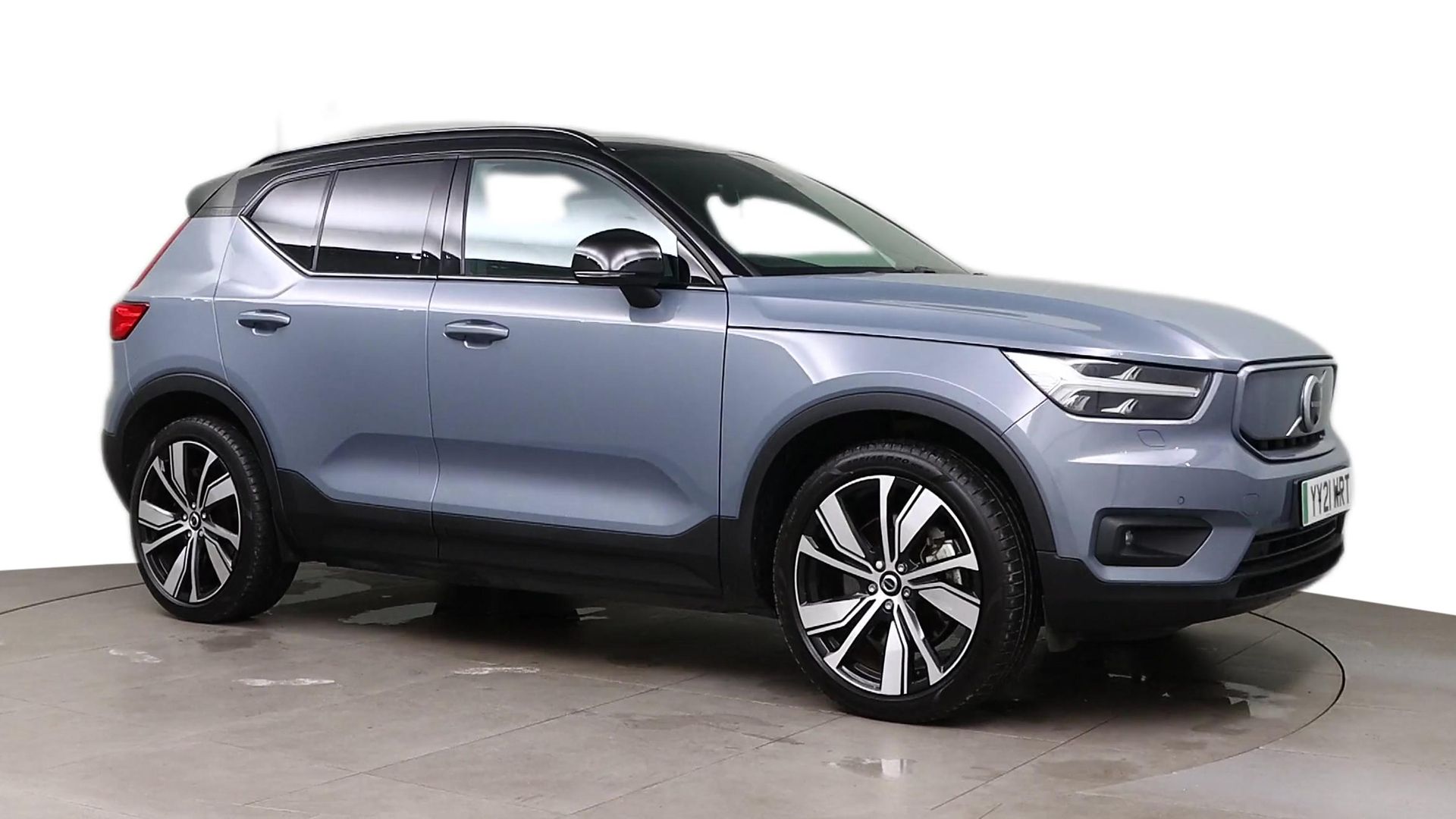 Main listing image - Volvo XC40 Recharge