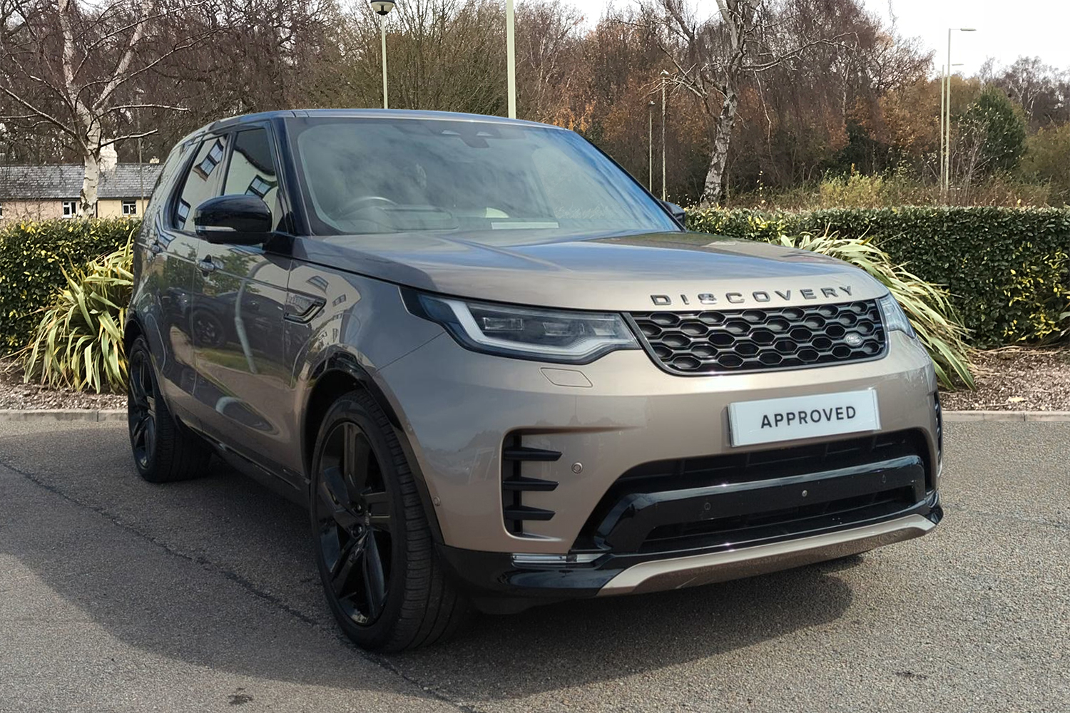Main listing image - Land Rover Discovery
