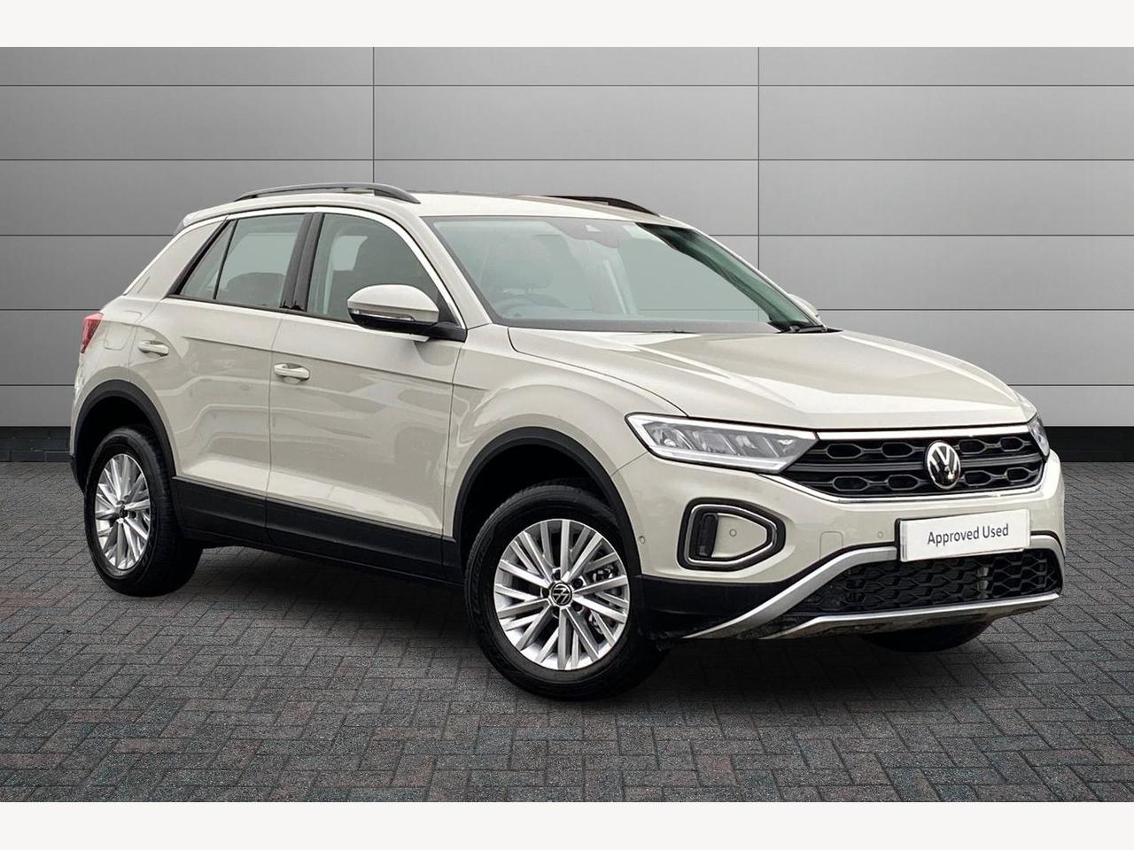 Main listing image - Volkswagen T-Roc