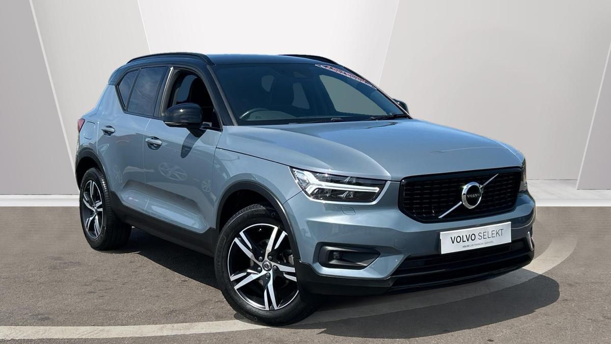 Main listing image - Volvo XC40