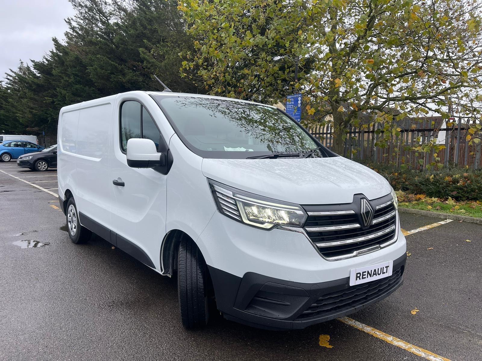 Main listing image - Renault Trafic