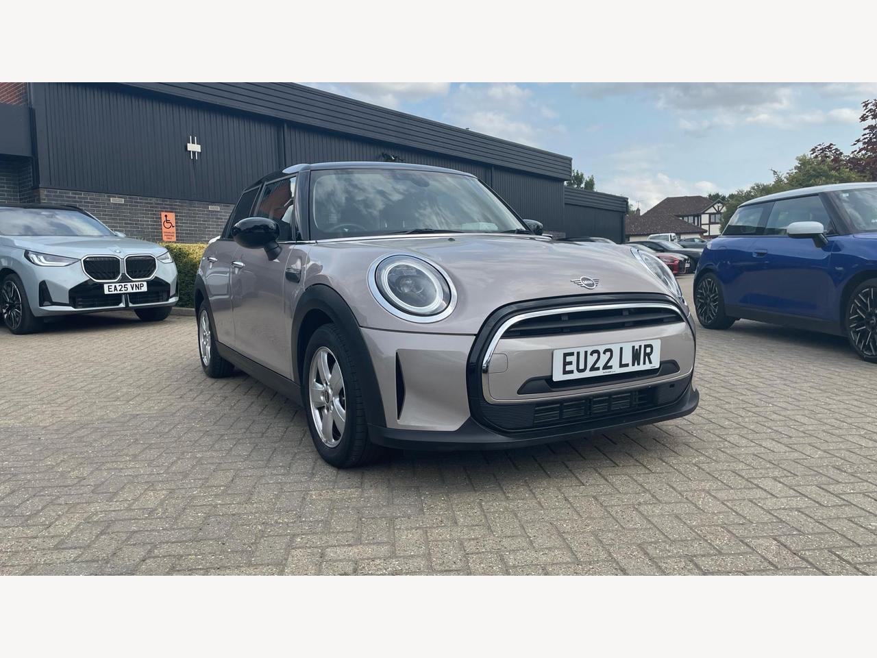 Main listing image - MINI Hatchback 5dr