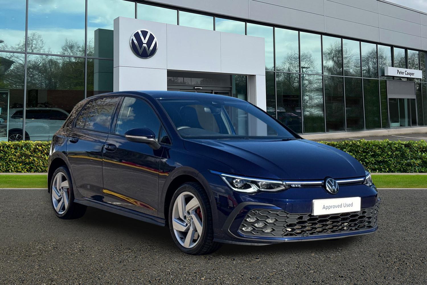 Main listing image - Volkswagen Golf GTE