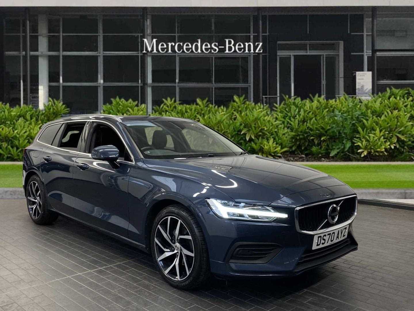 Main listing image - Volvo V60