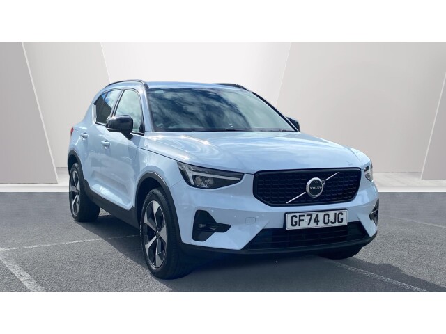 Main listing image - Volvo XC40