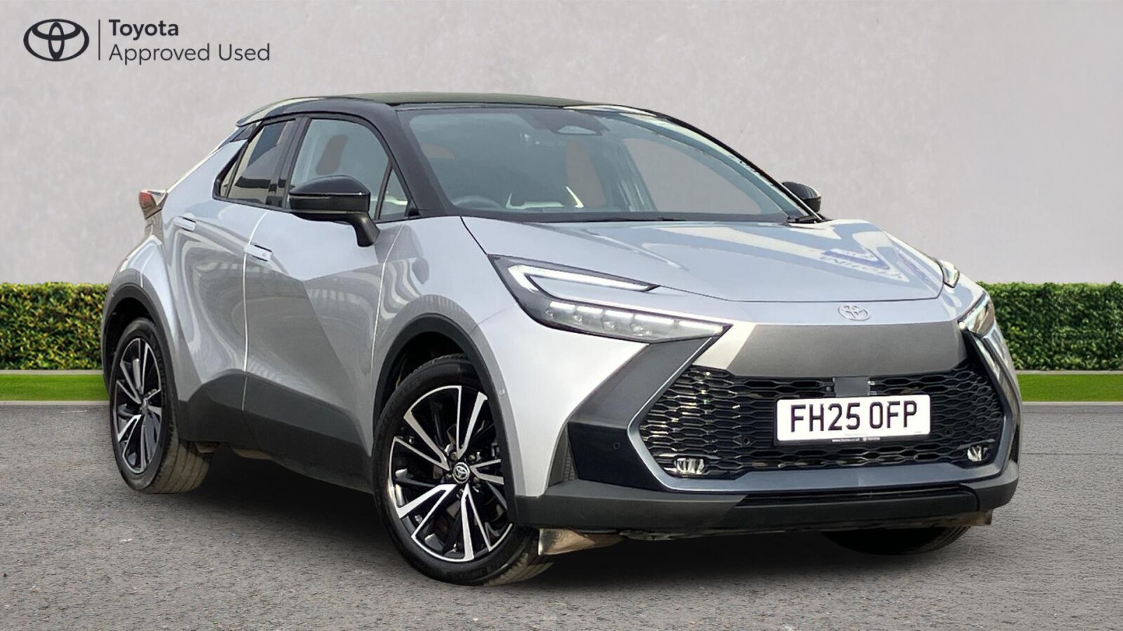 Main listing image - Toyota C-HR