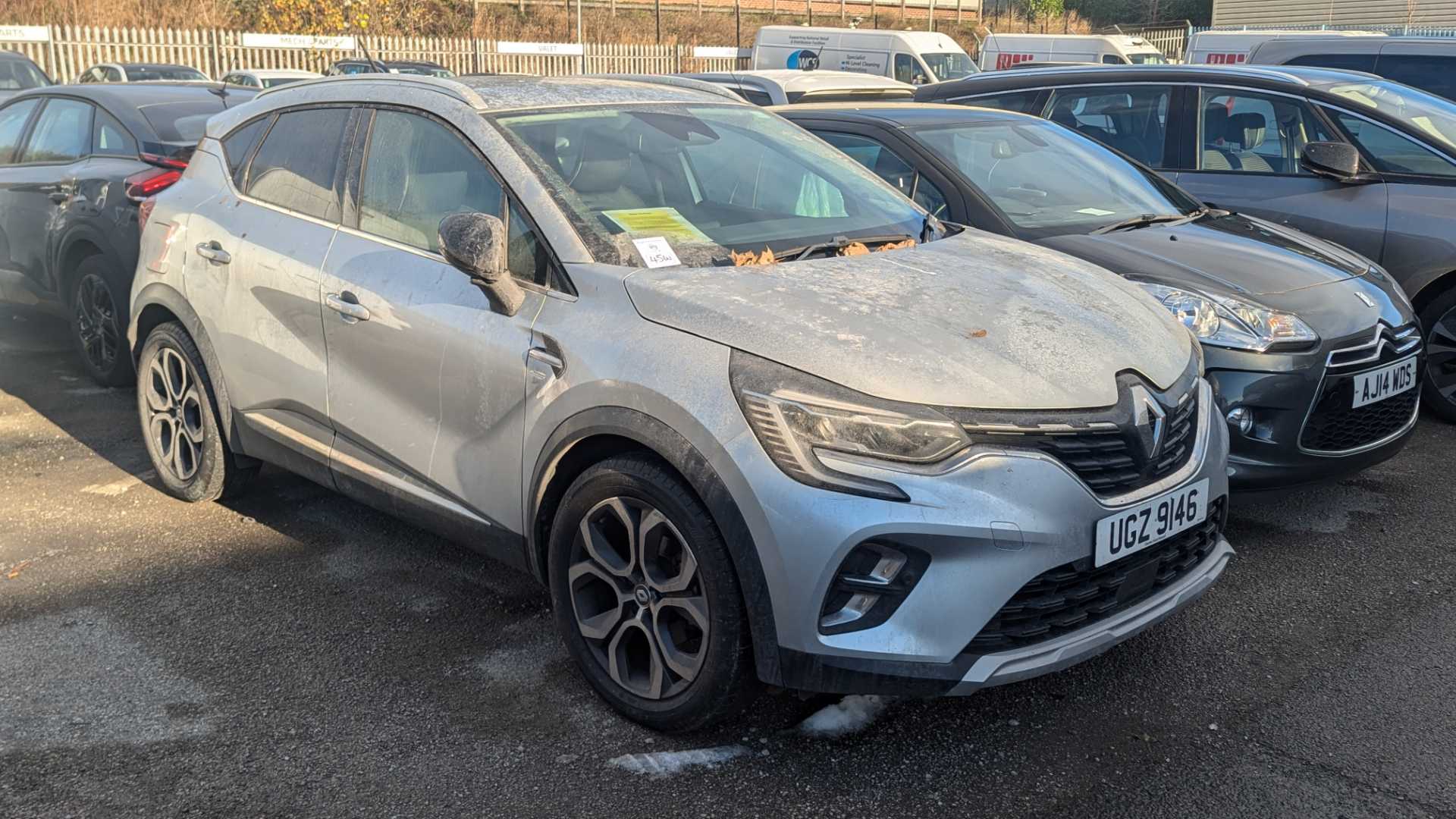 Main listing image - Renault Captur