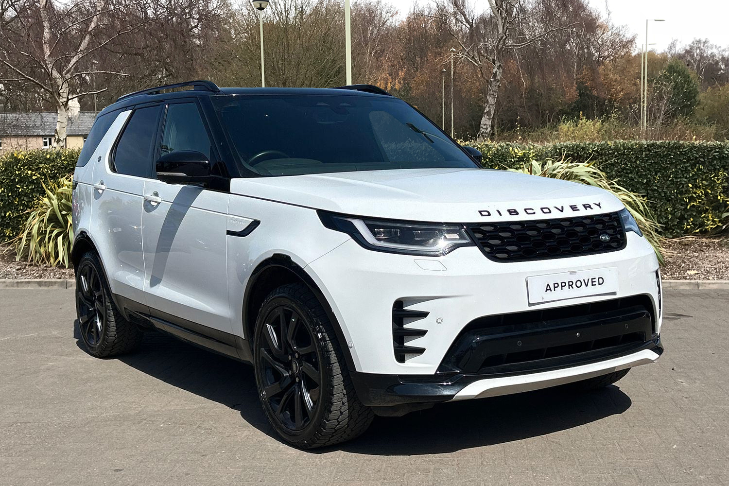 Main listing image - Land Rover Discovery