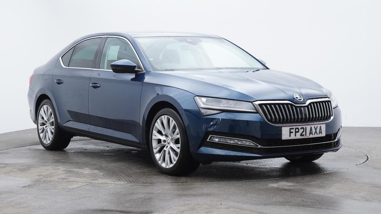 Main listing image - Skoda Superb