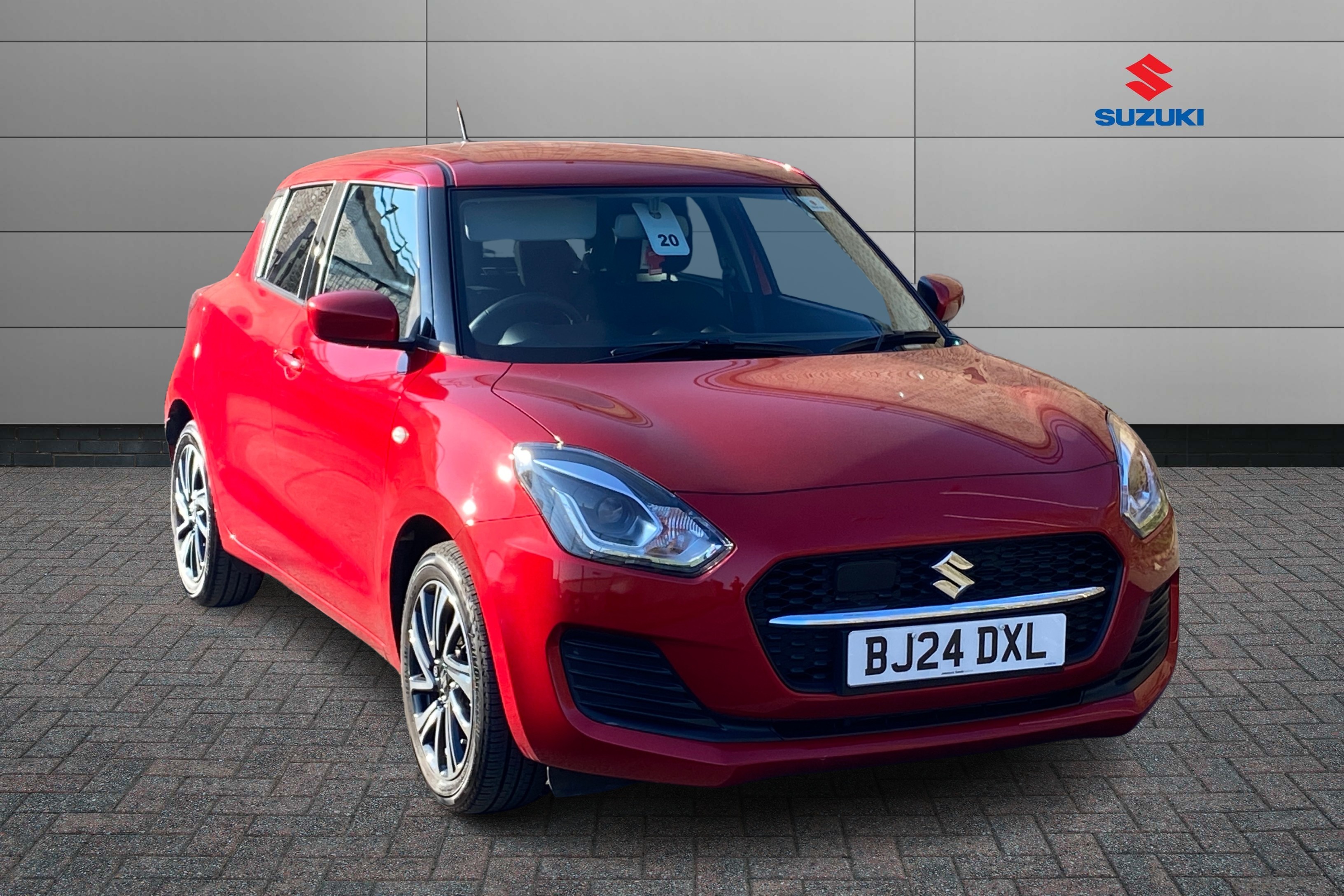Main listing image - Suzuki Swift