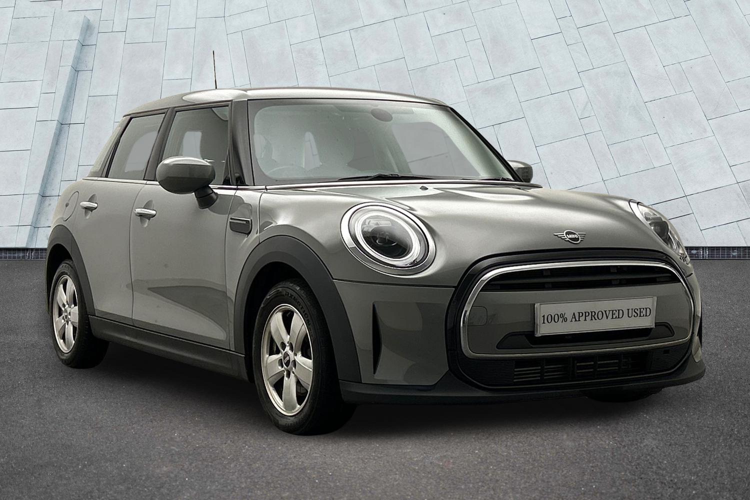Main listing image - MINI Hatchback 5dr