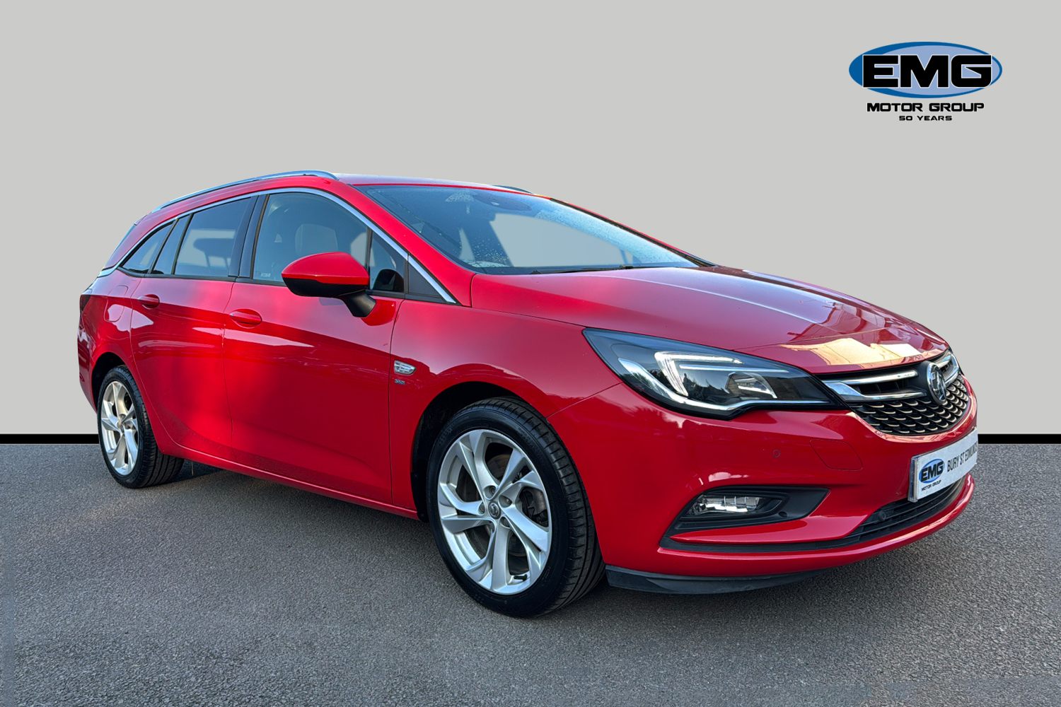 Main listing image - Vauxhall Astra Sports Tourer