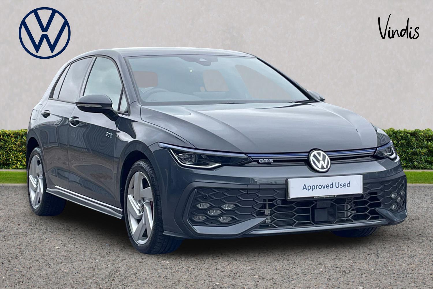 Main listing image - Volkswagen Golf GTE