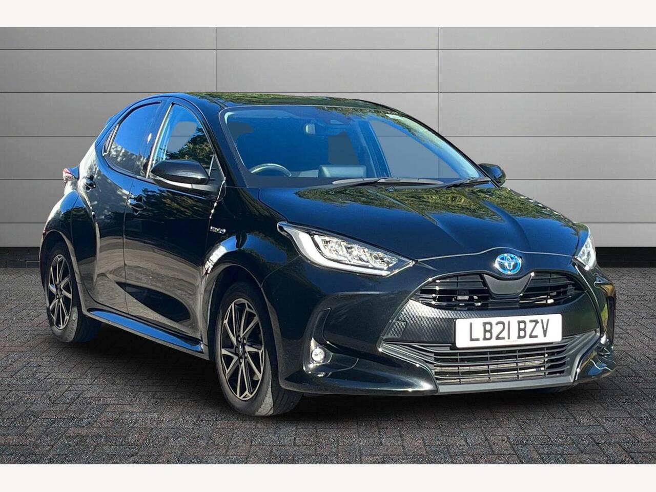 Main listing image - Toyota Yaris