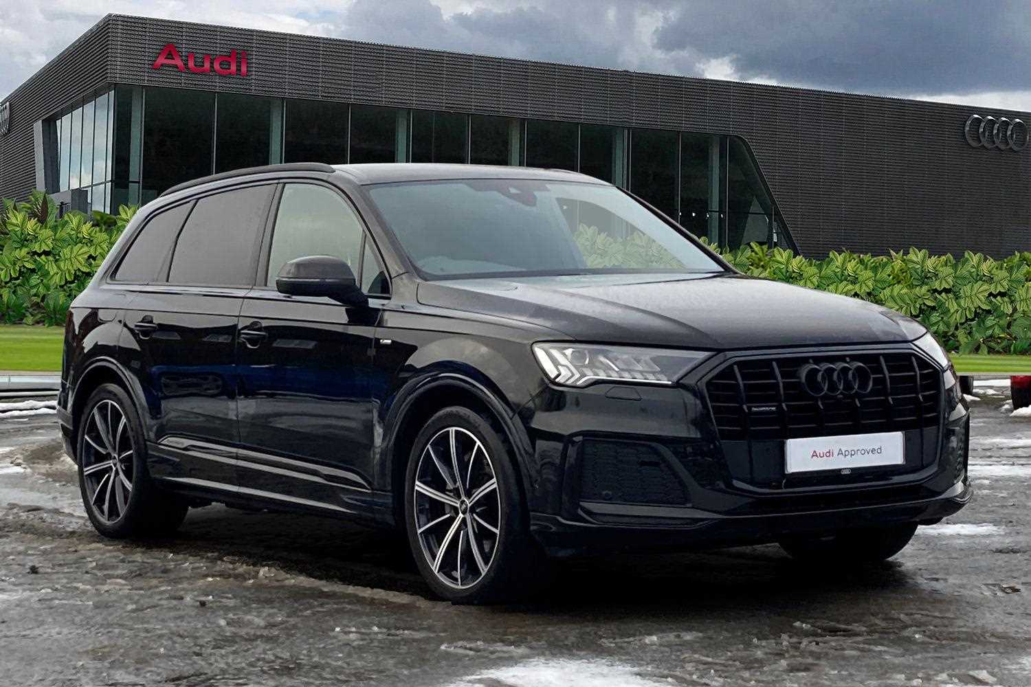 Main listing image - Audi Q7