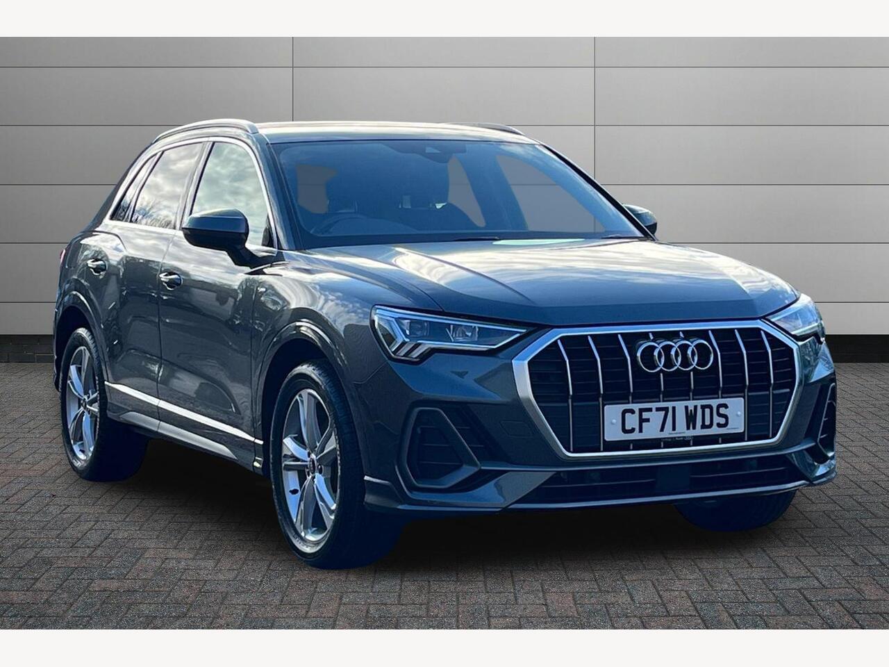 Main listing image - Audi Q3