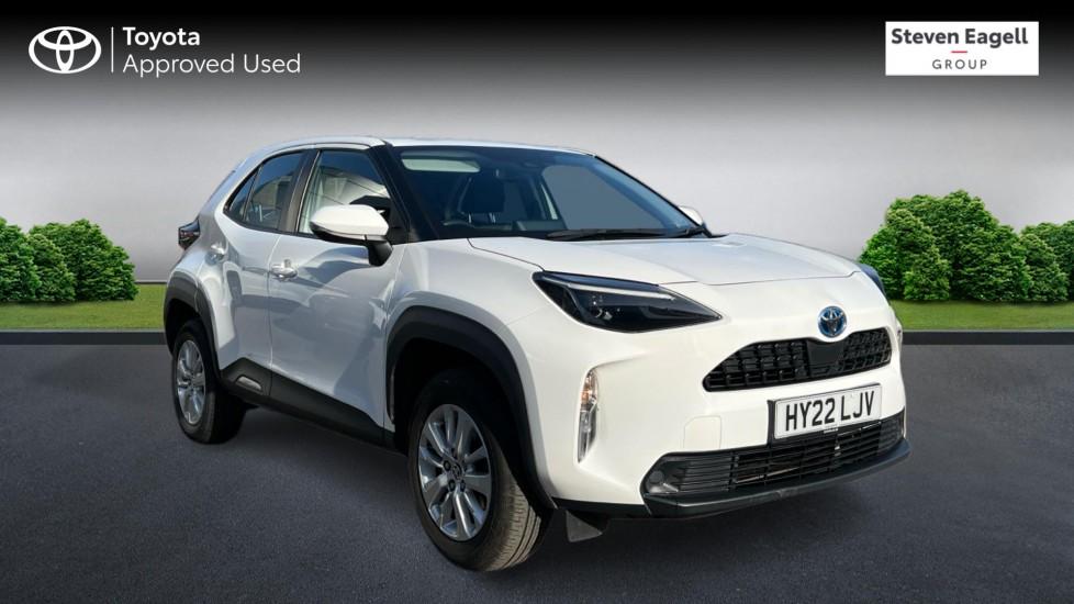 Main listing image - Toyota Yaris Cross