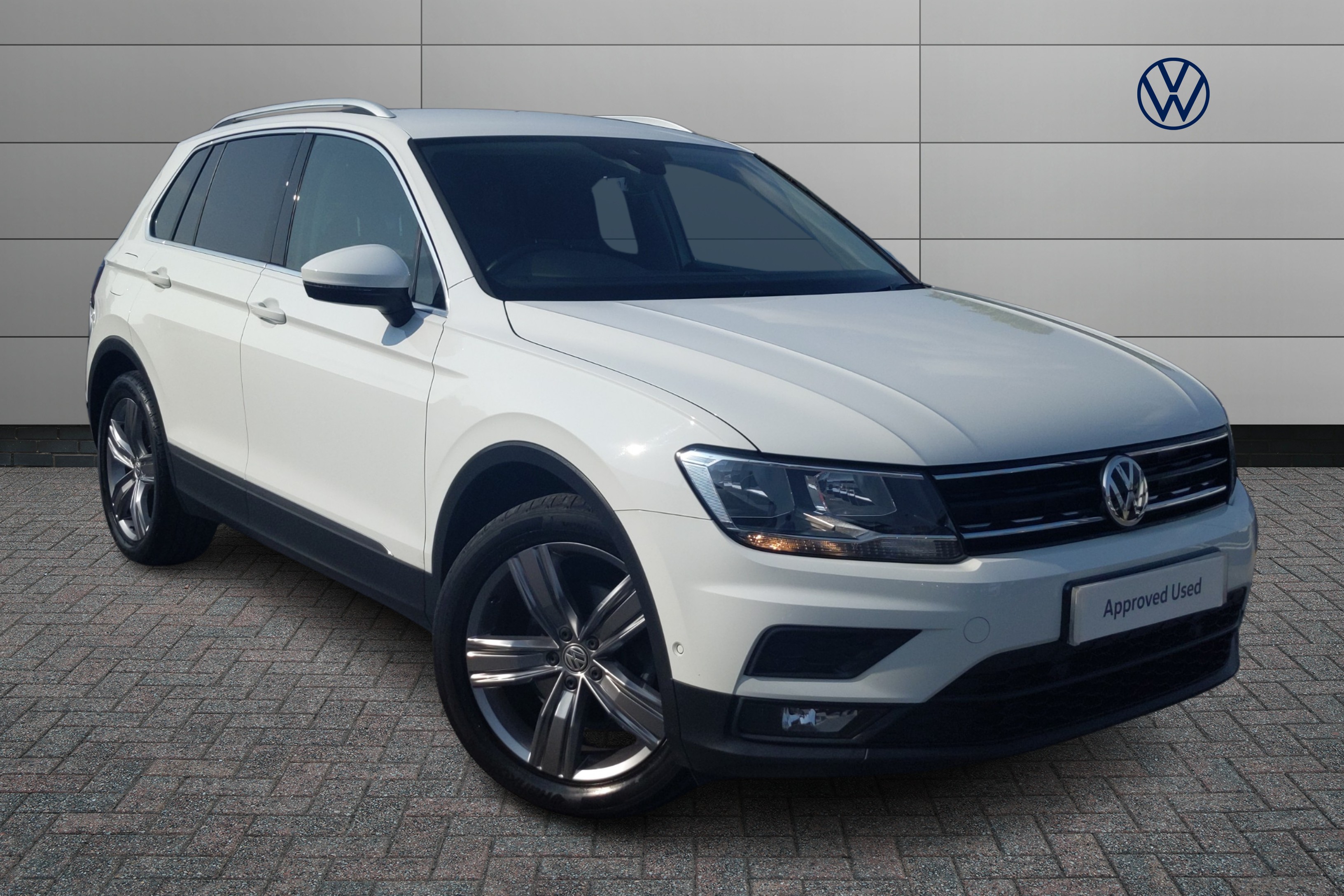 Main listing image - Volkswagen Tiguan