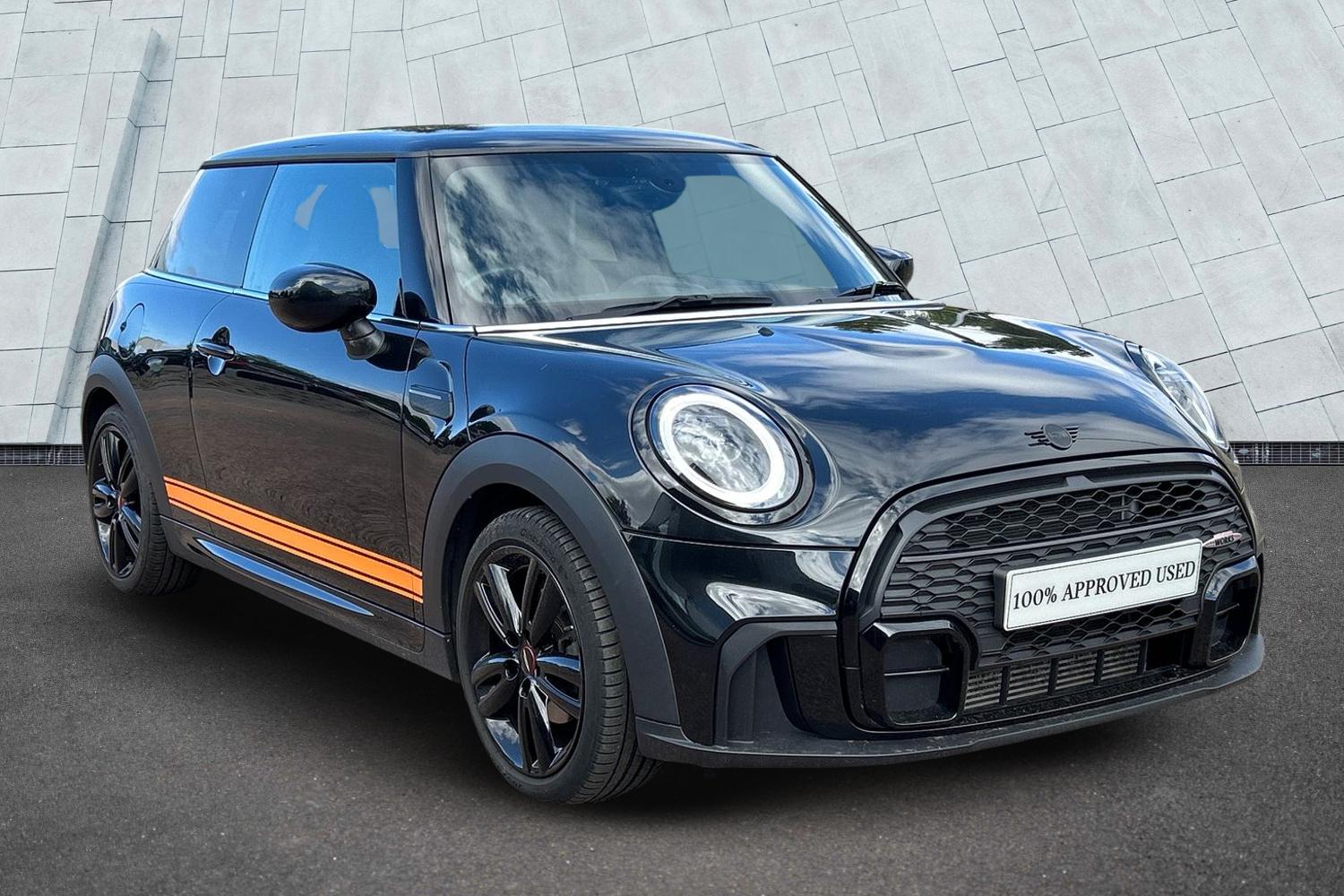 Main listing image - MINI Hatchback