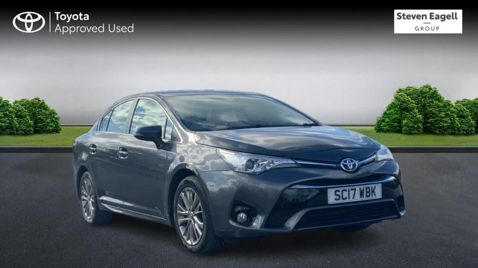 Main listing image - Toyota Avensis