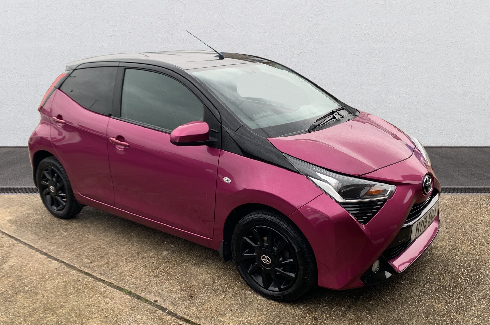 Main listing image - Toyota Aygo