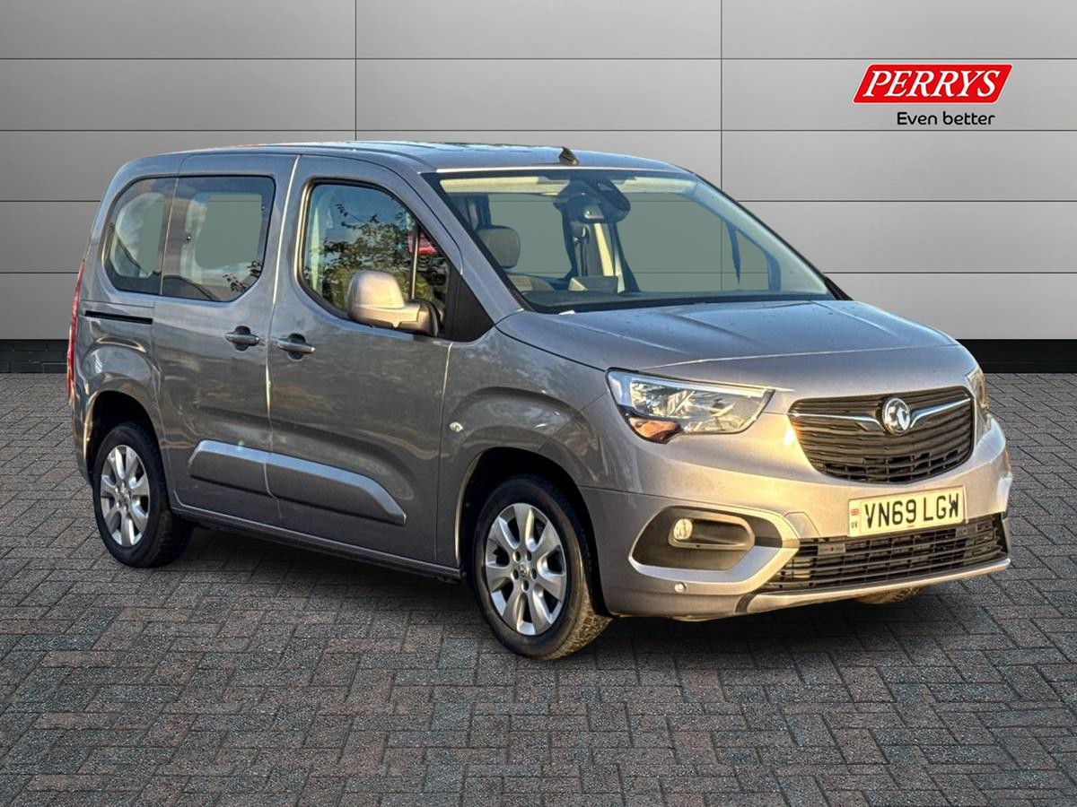 Main listing image - Vauxhall Combo Life