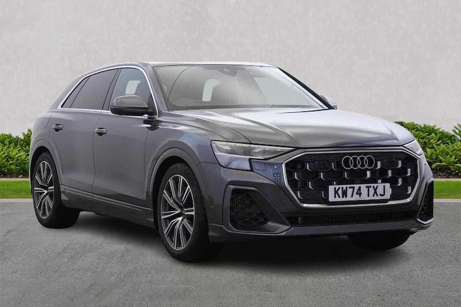 Main listing image - Audi Q8