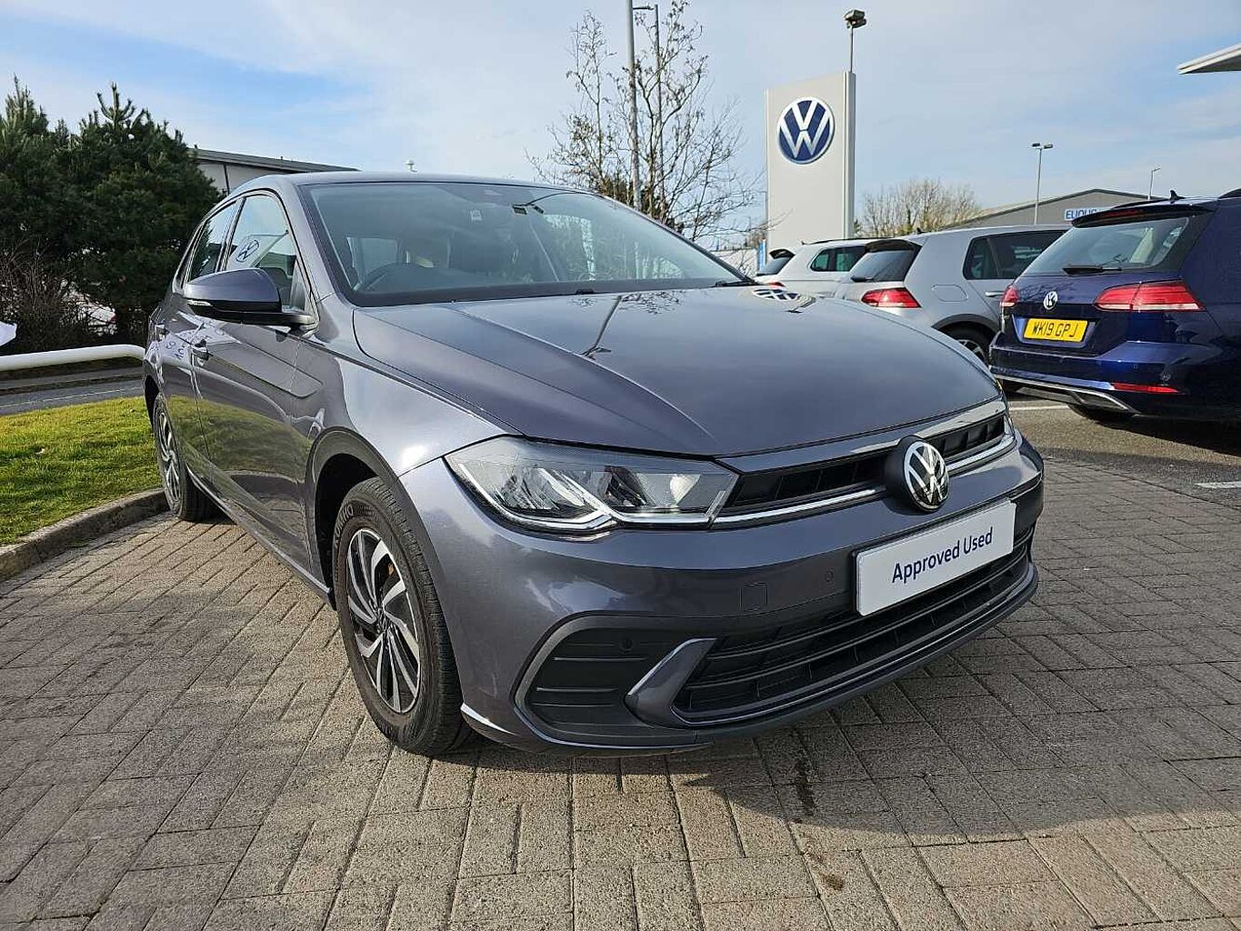 Main listing image - Volkswagen Polo