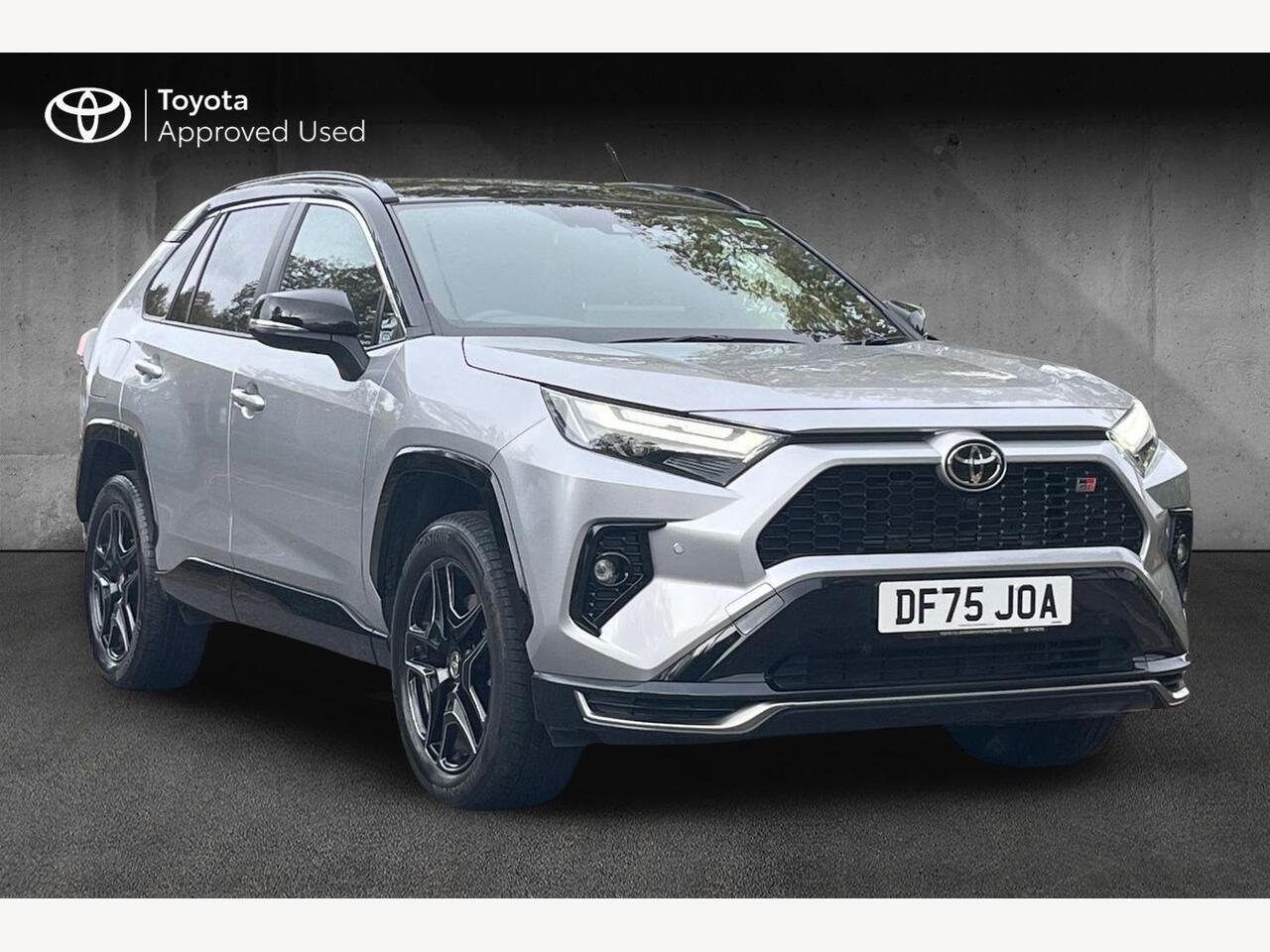 Main listing image - Toyota RAV4