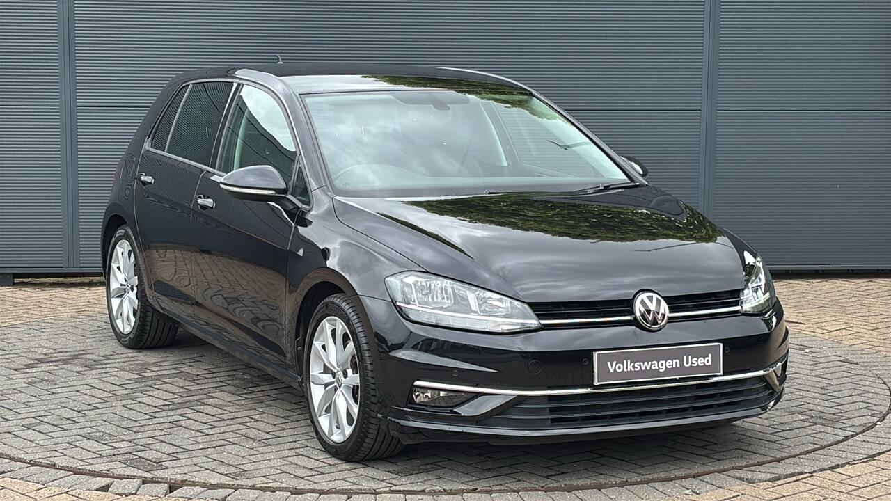 Main listing image - Volkswagen Golf