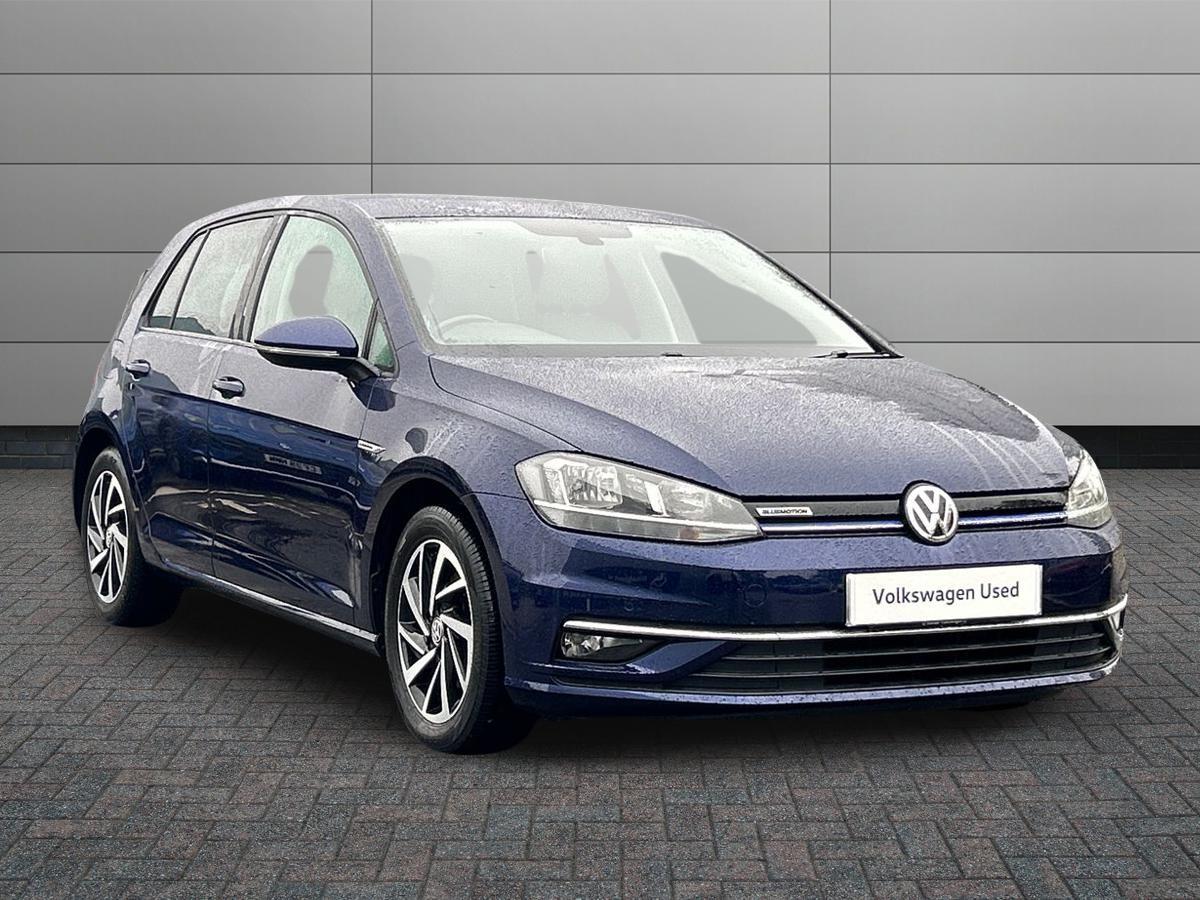 Main listing image - Volkswagen Golf