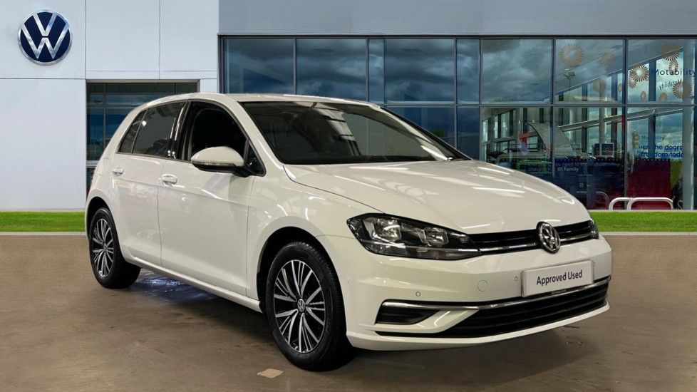 Main listing image - Volkswagen Golf