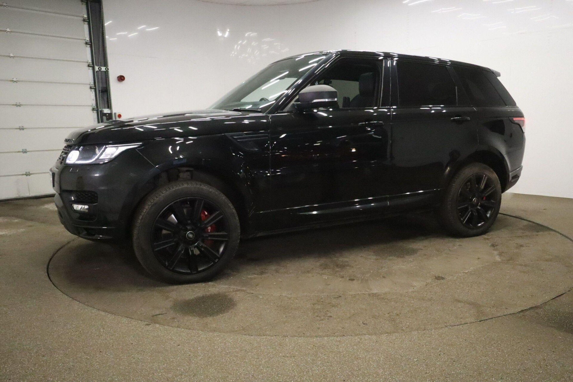 Main listing image - Land Rover Range Rover Sport