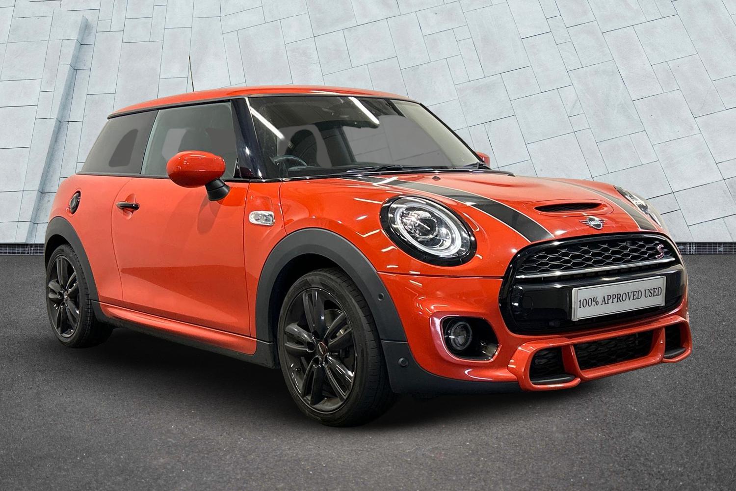 Main listing image - MINI Hatchback
