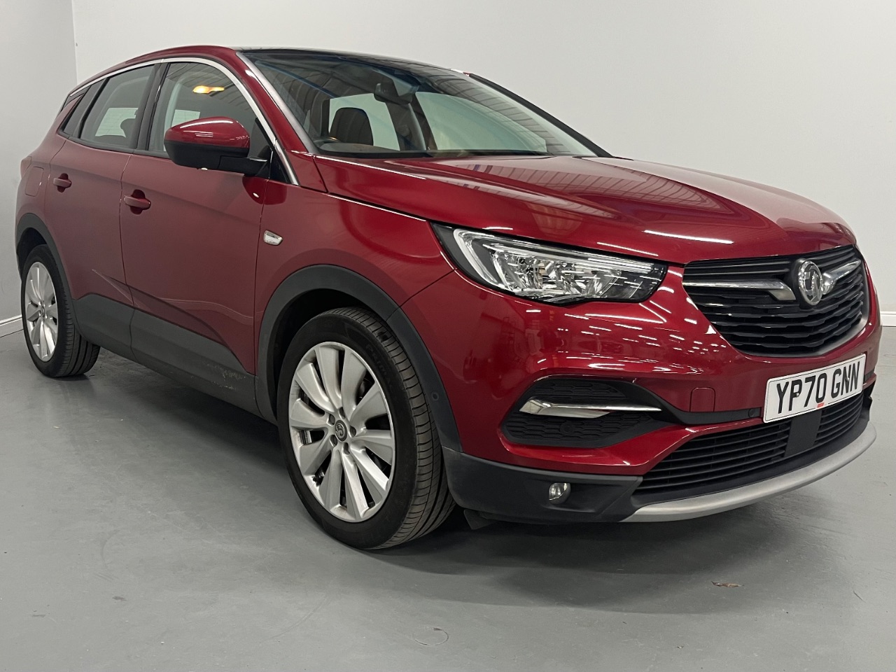 Main listing image - Vauxhall Grandland X