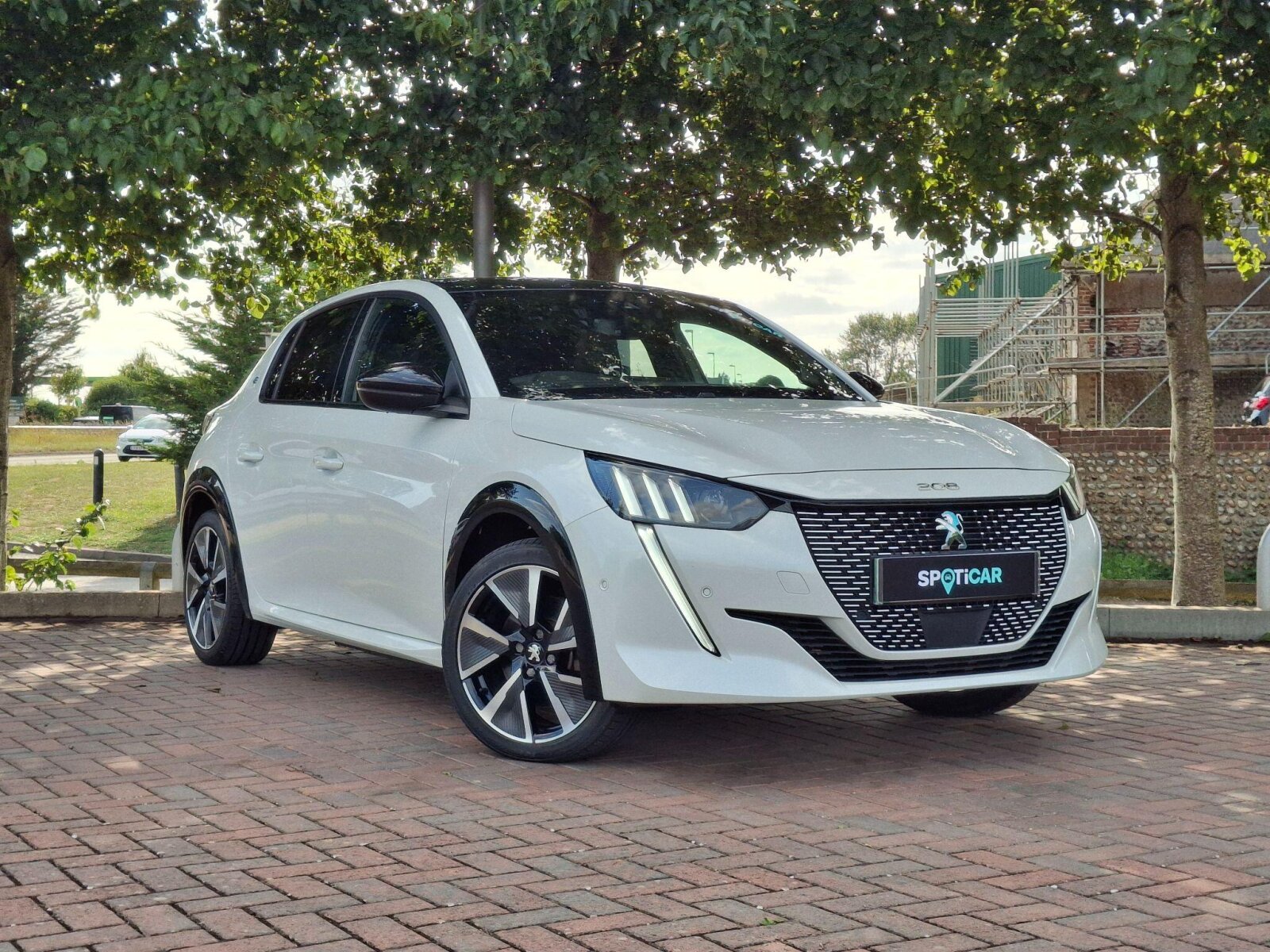 Main listing image - Peugeot e-208