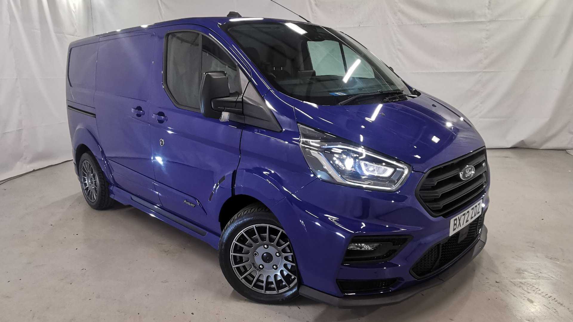 Main listing image - Ford Transit Custom