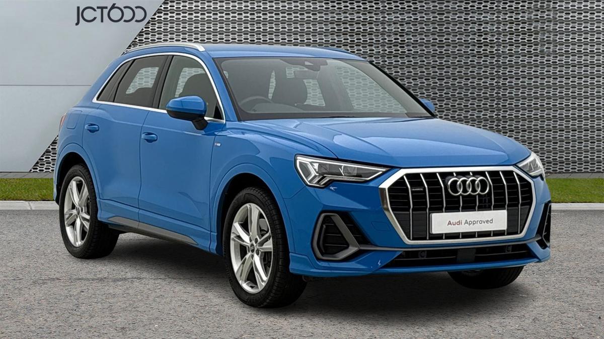Main listing image - Audi Q3