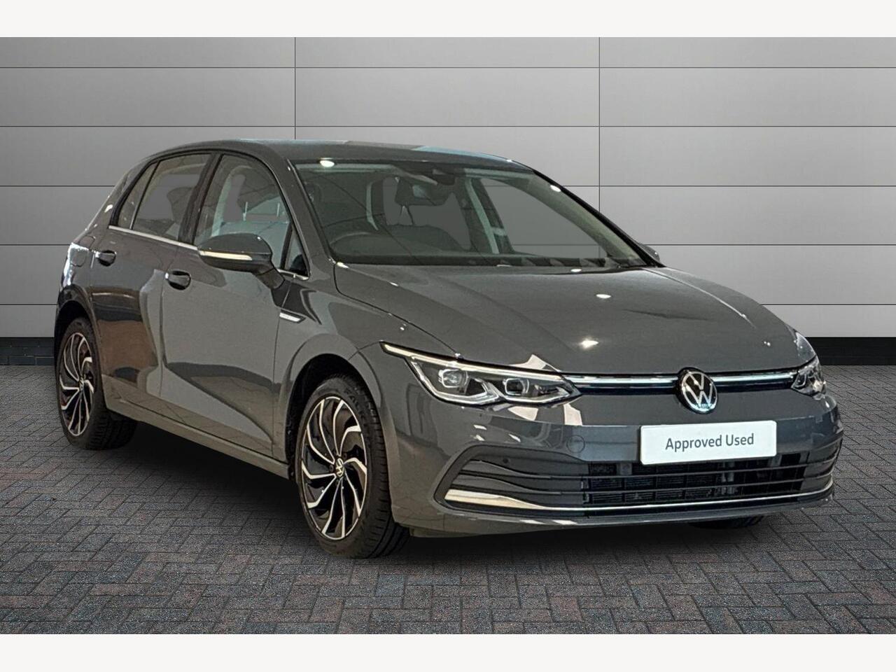 Main listing image - Volkswagen Golf