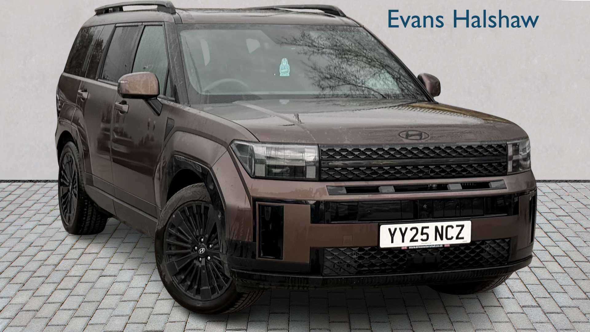 Main listing image - Hyundai Santa Fe