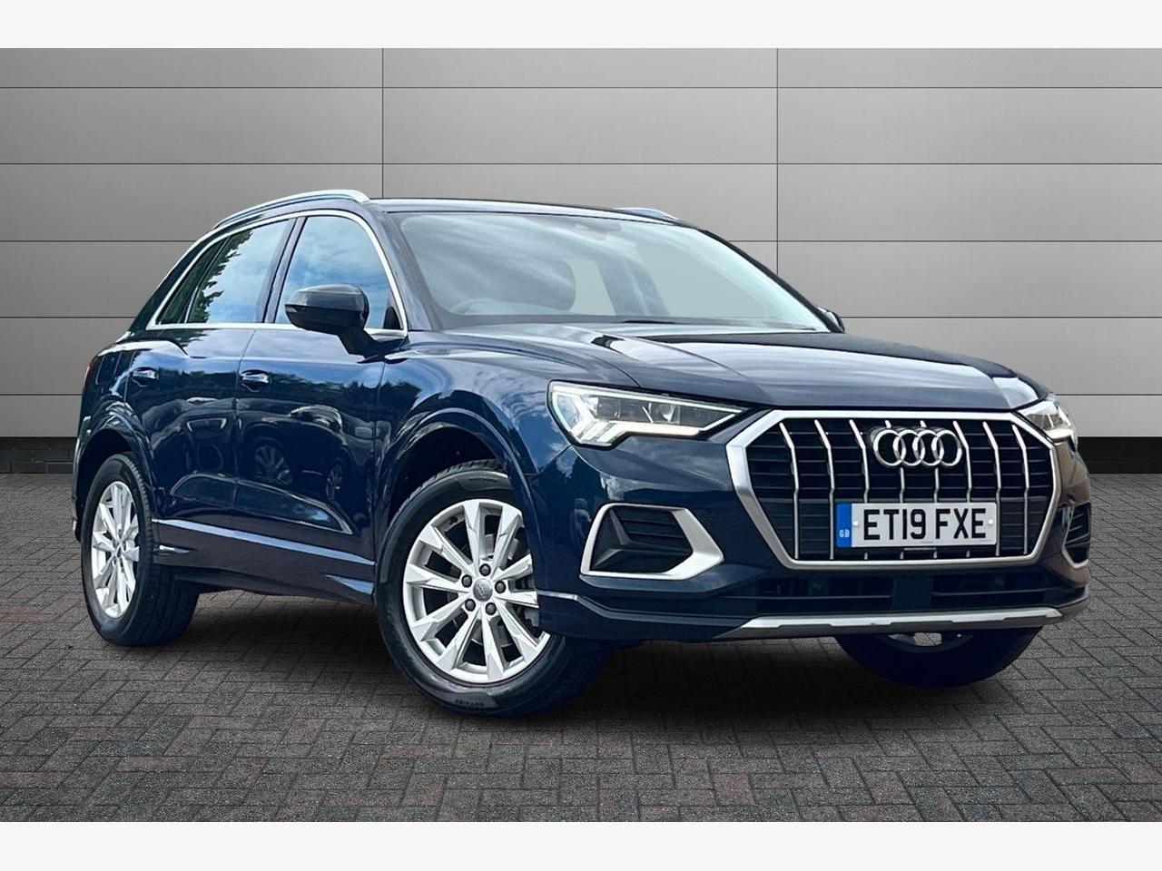Main listing image - Audi Q3