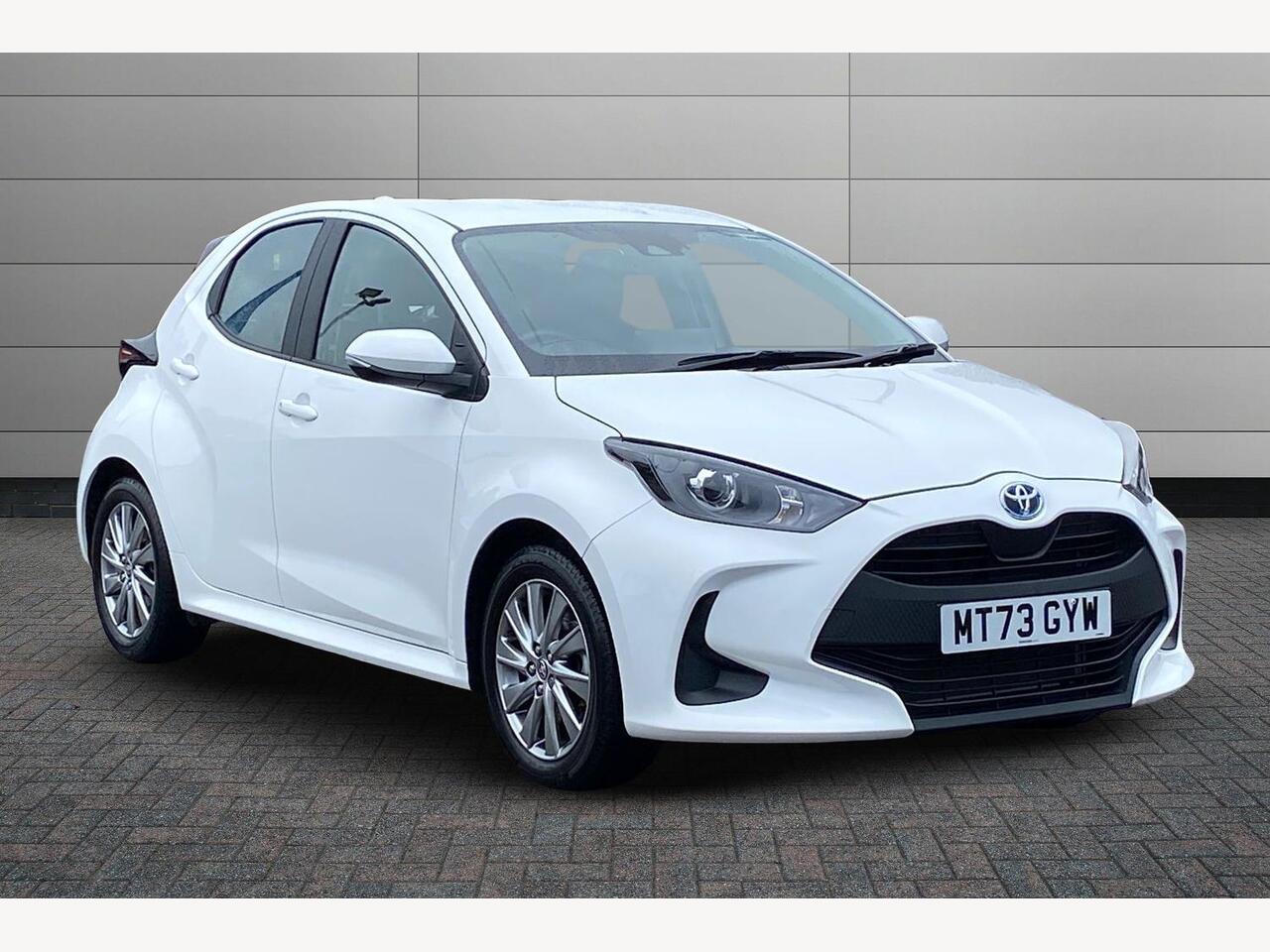 Main listing image - Toyota Yaris