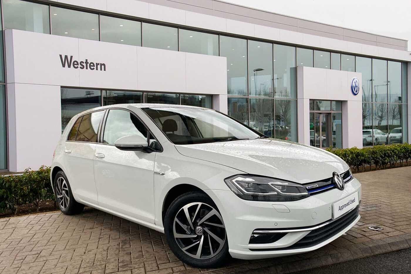 Main listing image - Volkswagen Golf